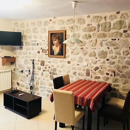 Apartments Sneza Risan Zewnętrze zdjęcie