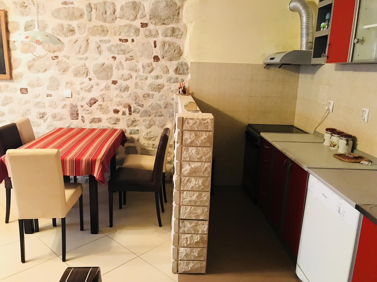 Apartments Sneza Risan Zewnętrze zdjęcie